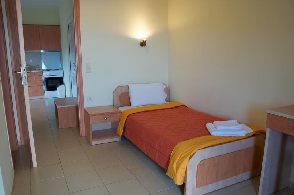 Virgin Mary Apartment โรดาคิโน ภายนอก รูปภาพ
