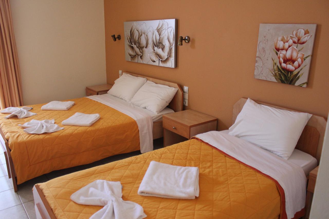 Virgin Mary Apartment โรดาคิโน ภายนอก รูปภาพ