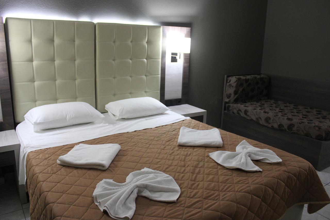 Virgin Mary Apartment โรดาคิโน ภายนอก รูปภาพ